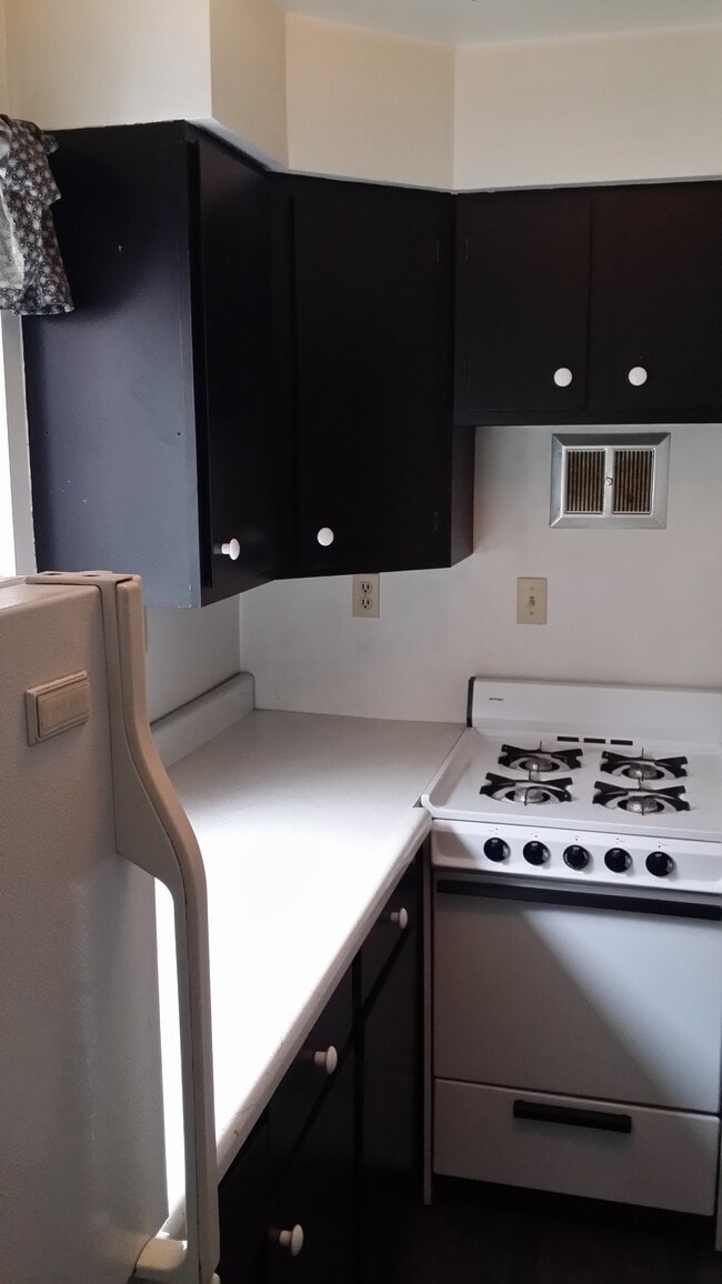 Building Photo - 3110 Niagara St Unit 2