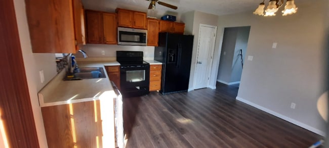 Photo - 120 Monroe St