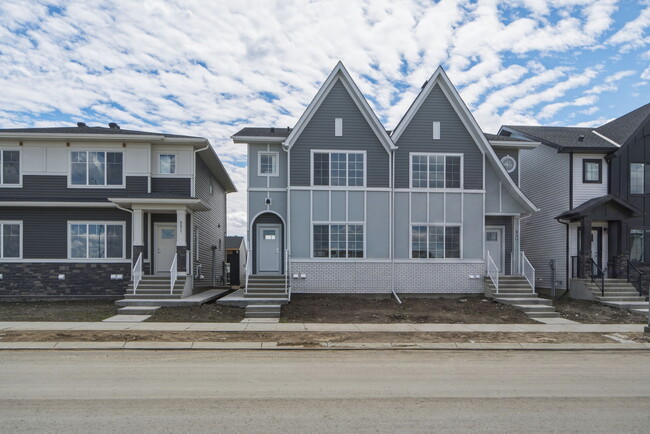 Photo - 9973 Huxbury Dr NE