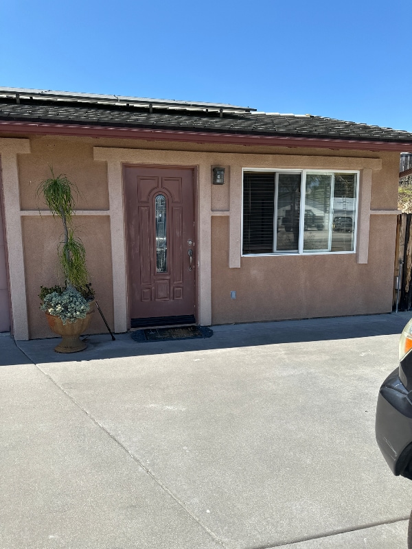 Building Photo - 706 Sylvis Way