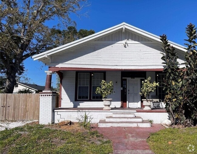 Building Photo - 2418 E 9th Ave Rental