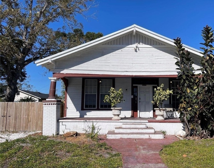 Photo - 2418 E 9th Ave