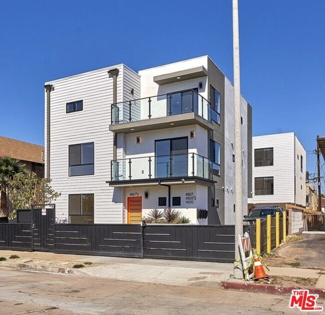 Photo - 4507 Lomita St