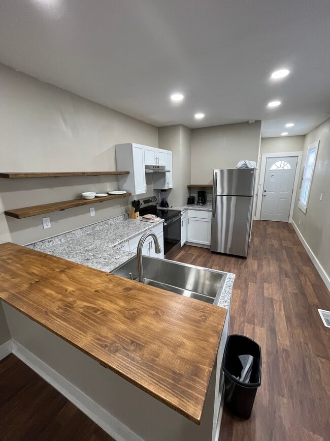 Photo - 810 E 8th St Unit #1 - Ground Floor