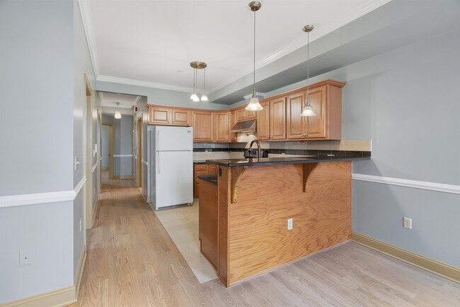 Photo - 21 St Pauls Ave Unit 1