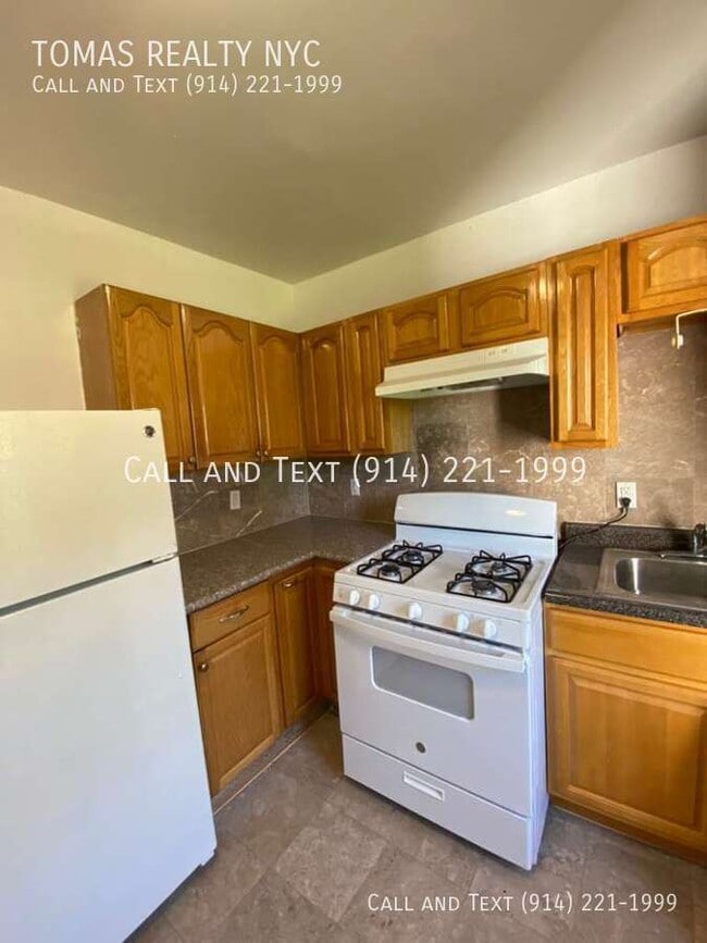 Photo - 126 Oliver Ave Unit 2