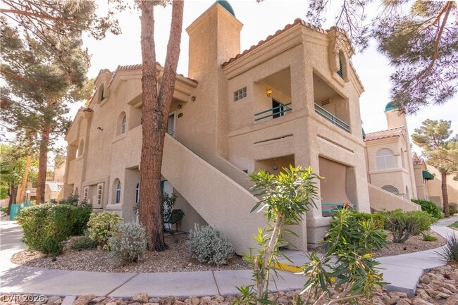 Building Photo - 2251 Wigwam Pkwy Unit 1424