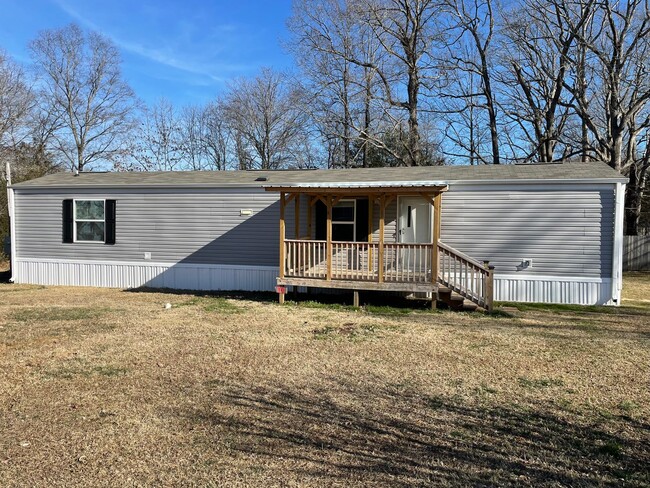 2 BED, 2 BATH MOBILE HOME! - House Rental in Asheboro, NC 