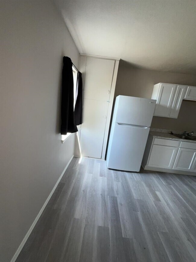 Photo - 1315 SW E Ave