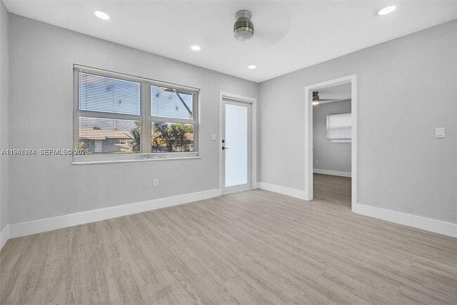 Photo - 6326 SW 24th St