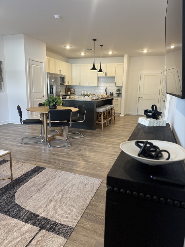 Photo - Colina Hillside