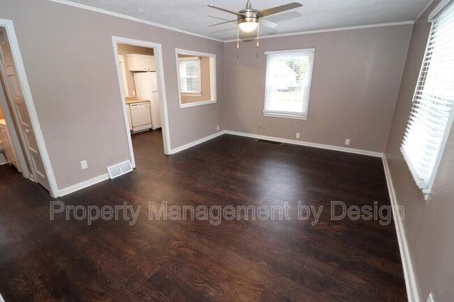 Photo - 919 SW 3rd St