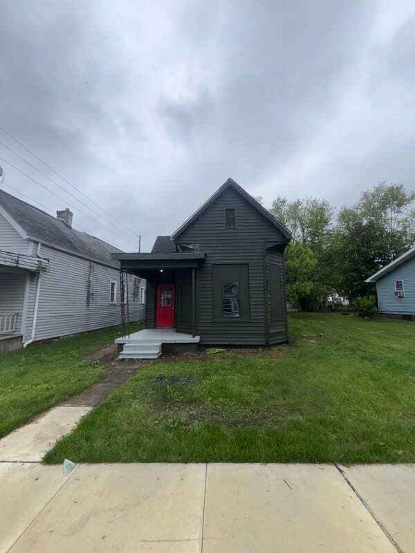 Building Photo - 317 S Grand Ave Rental