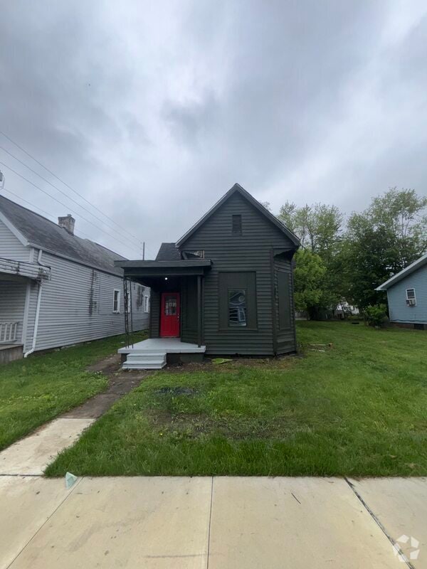 Building Photo - 317 S Grand Ave Rental