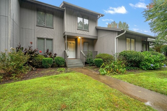 3 Bedroom, 2.5 Bath Condo on the Pebble Creek Golf Course