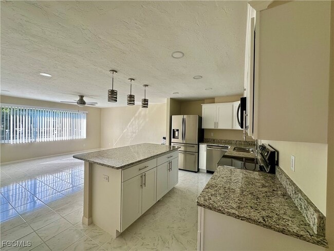 Photo - 4802 Tudor Dr Unidad 102