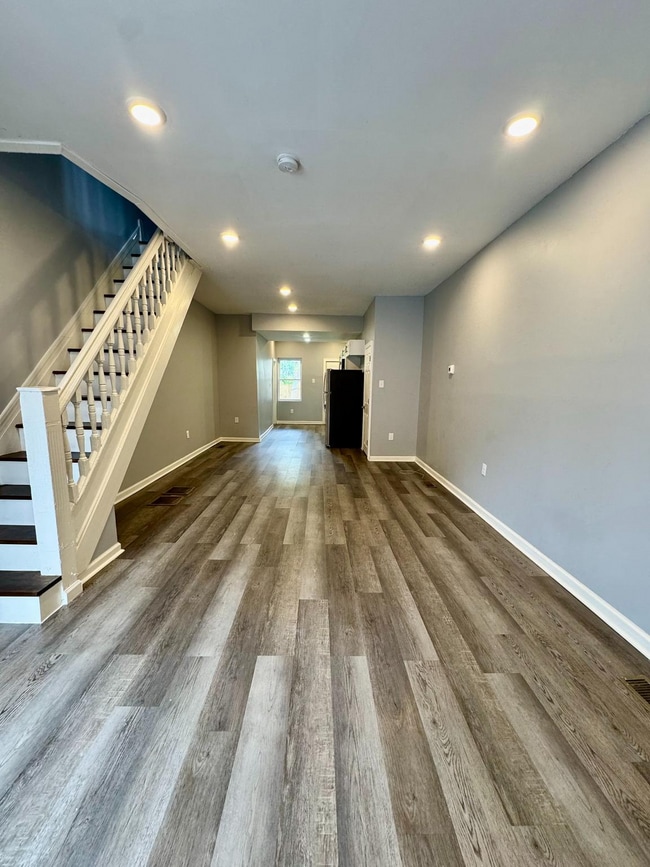 Photo - 108 N 56th St