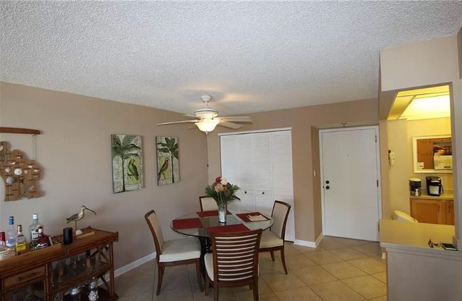 Photo - 320 Seaview Ct Unit 1208