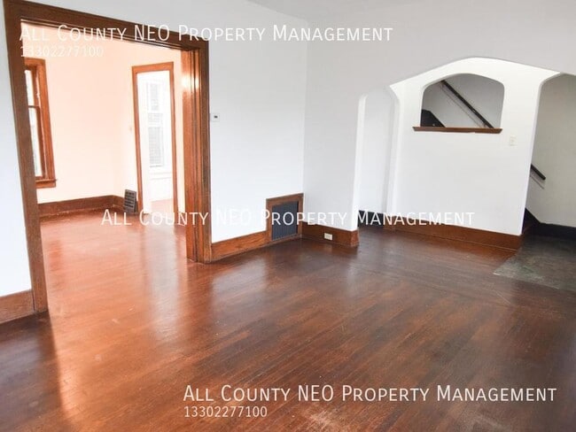 Photo - 557 Fairfield Ave