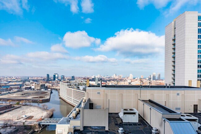 Photo - 700 N Larrabee St Unit 1902