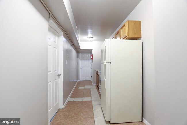 1633 E Street NE Unit 3