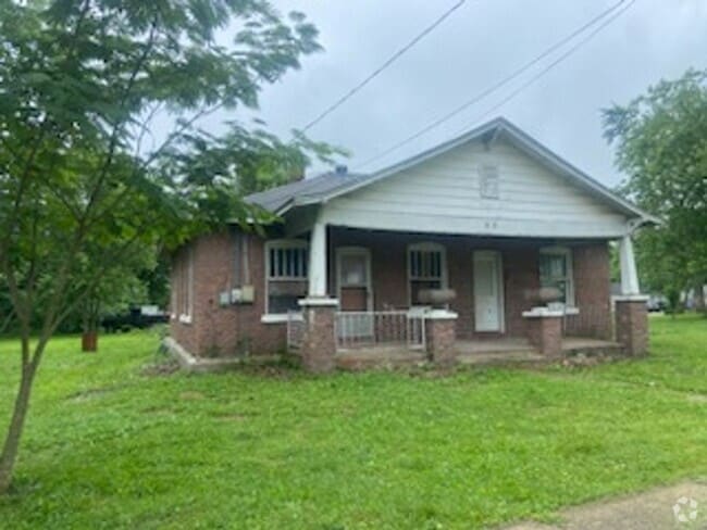 Building Photo - Now Available! - $490 Month / $700 Down Rental