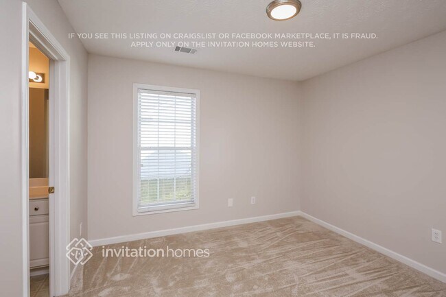 Photo - 2010 Charleston Oak Cir