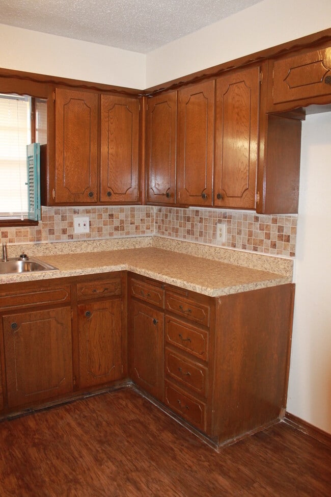 Photo - Move in Special!!  $250 off 2nd Month's rent!