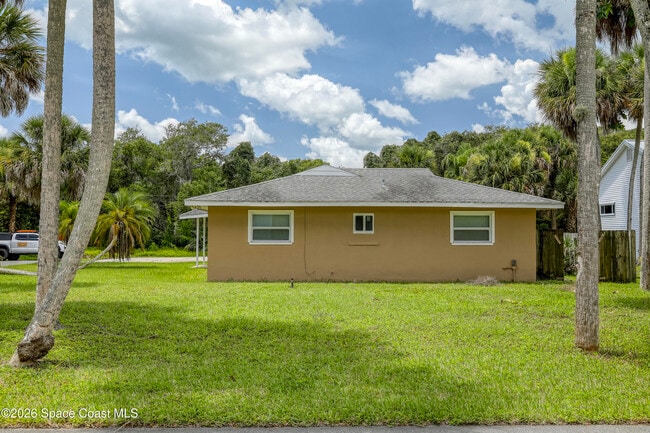 Photo - 215 Pelican Dr