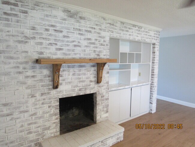 Photo - 95 S Tropical Way