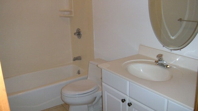 Photo - Lilipuna Rd. A-B Unit B