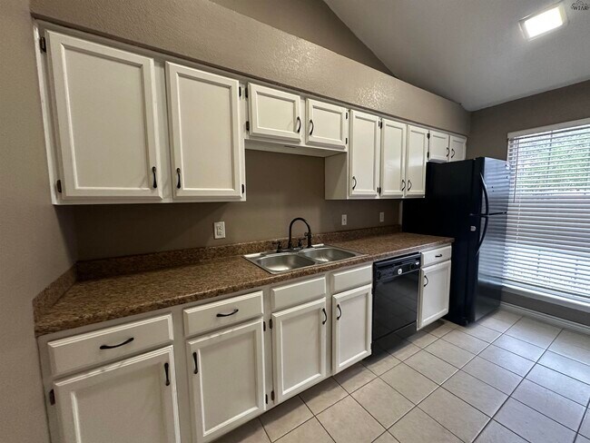 Photo - 5123 Ridgecrest Dr