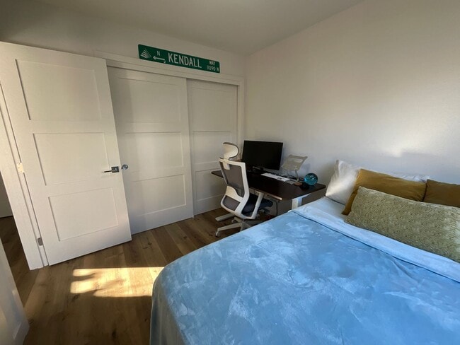 Photo - Stunning Townhouse in Ballard