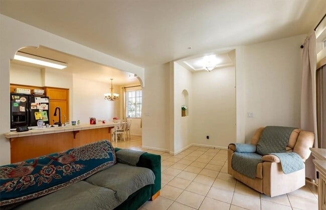 Photo - 610 Sunrise Dr