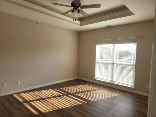 Photo - 885 Forest Ave Unit 302