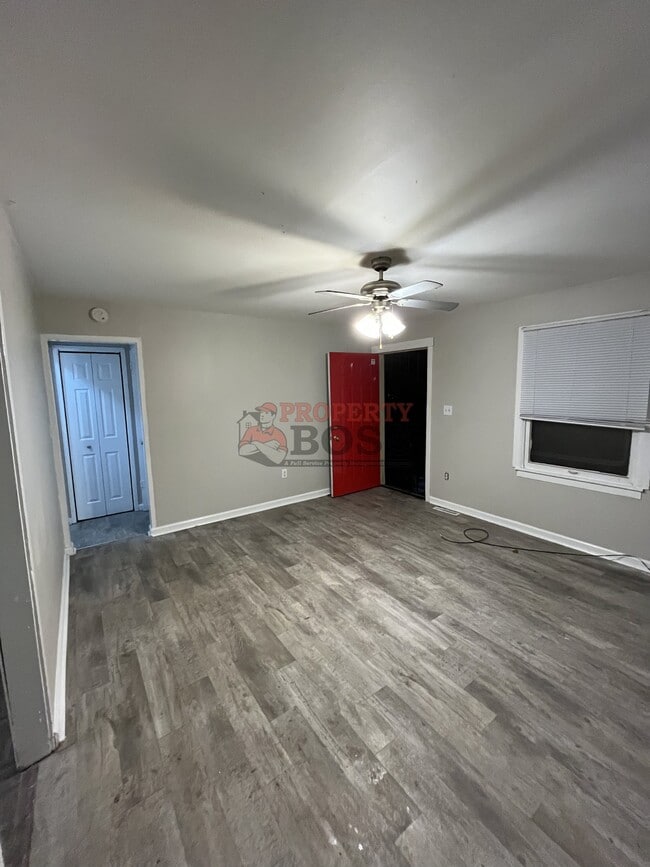 Photo - 2227 Georgia St