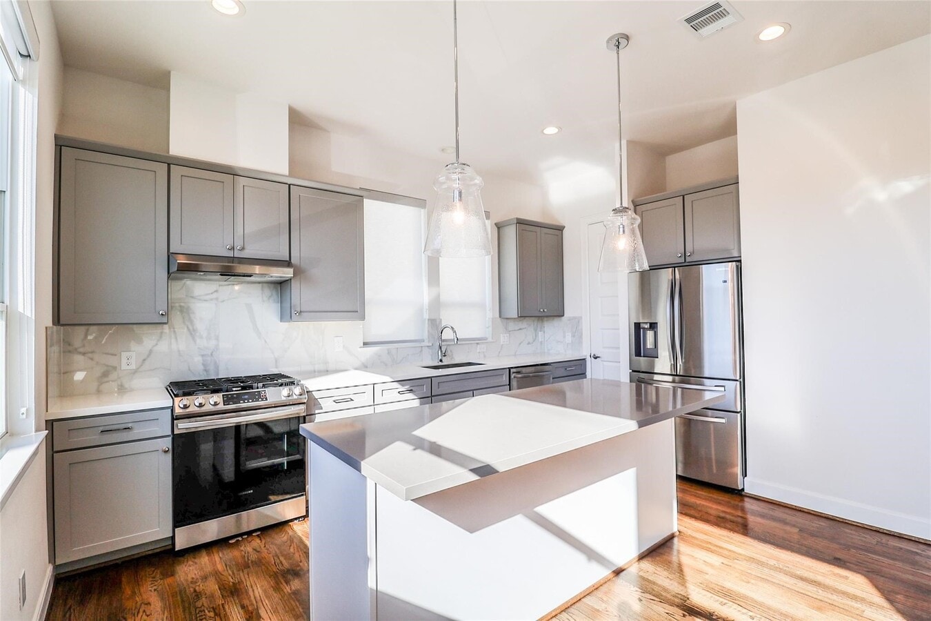 Photo - 2745 Clinton Dr