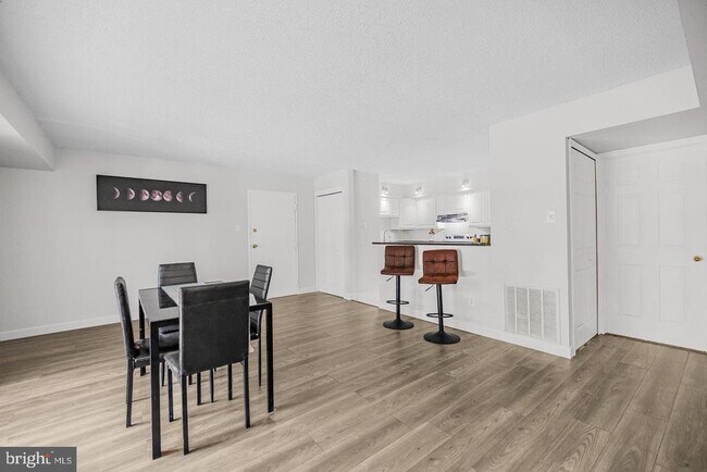 Photo - 3808 Laramie Pl Unidad 126F