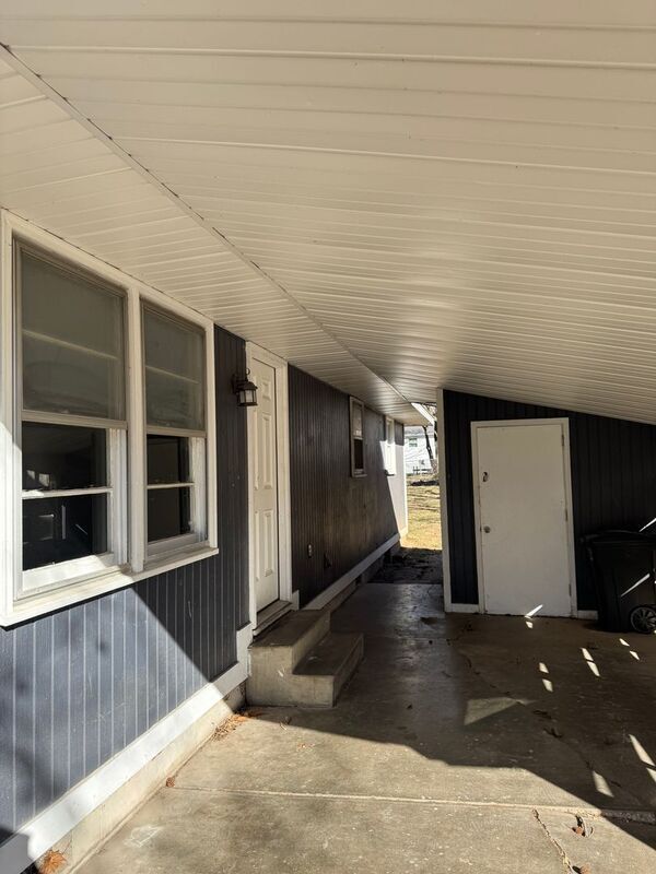 Photo - 2112 N Marion Ave