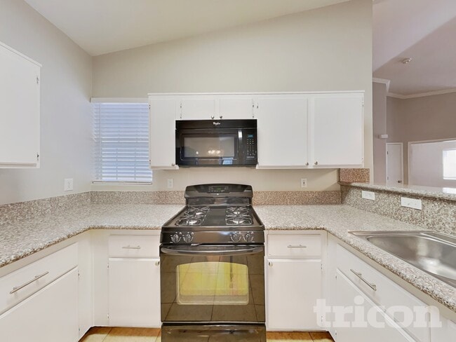 Photo - 6232 Diazo St