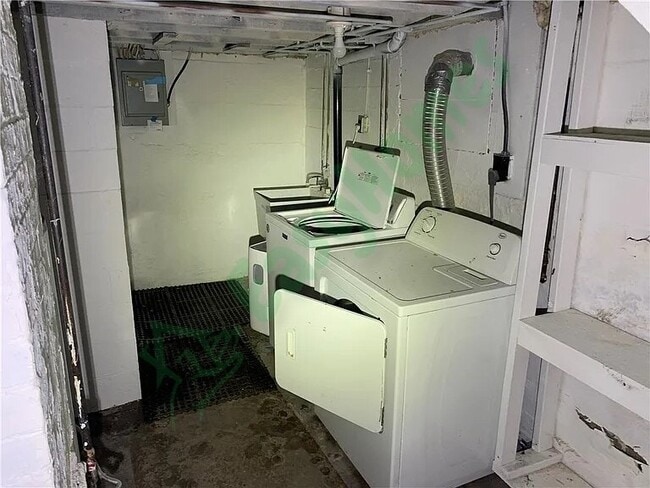 Photo - 230 Locust St