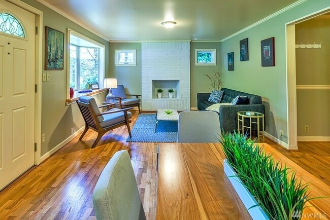 Photo - 1107 NE 155th St