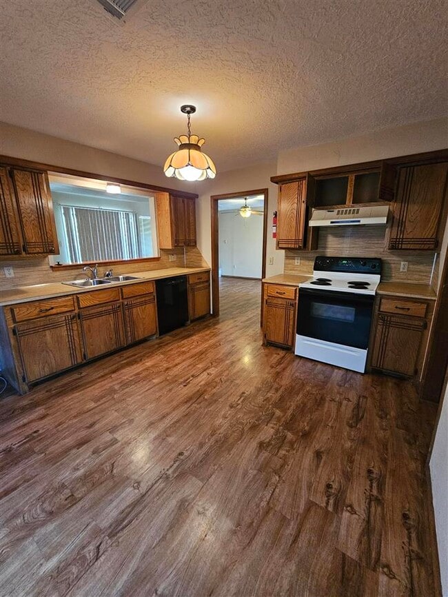 Photo - 5216 NW Ashby Ave