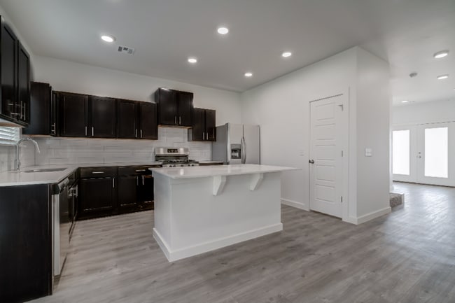 Photo - 13522 Vinita Dr