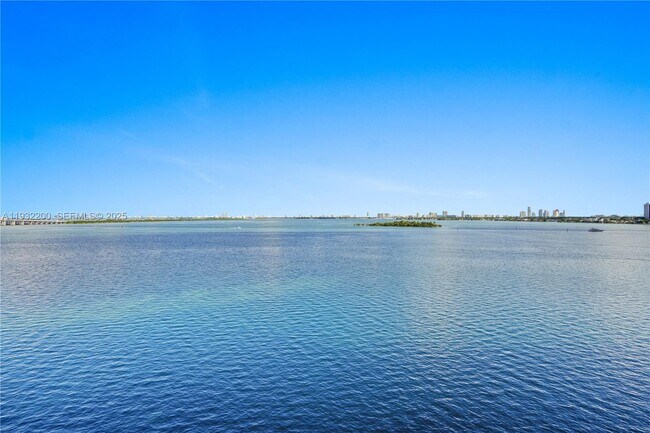 Photo - 700 NE 24th St Unit 602