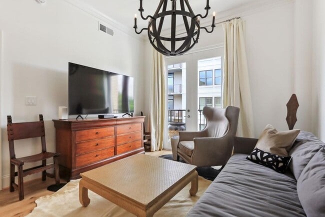 Photo - 2277/2255 Peachtree Rd NE Unit 825