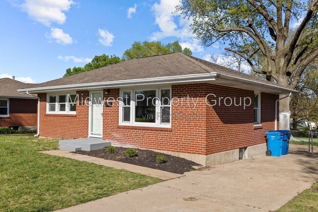 Photo - 1410 St Bernadette Ln