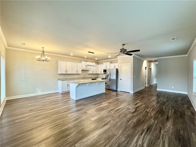 Photo - 1011 NE Hts Ln