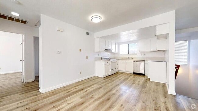 Building Photo - 20814 Seine Ave Rental