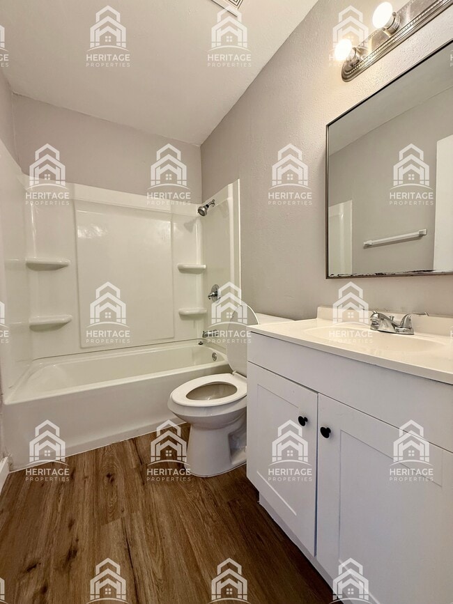 Photo - 5809 Kilpatrick Ave